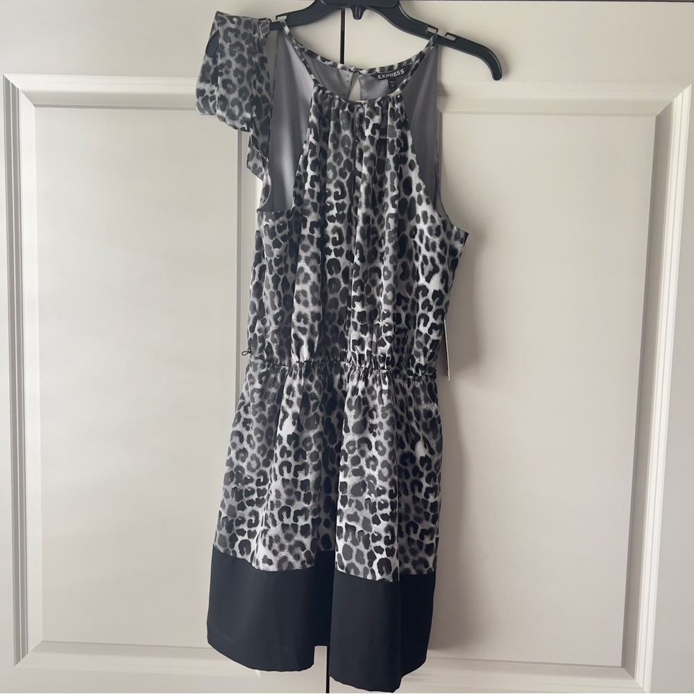 Express Leopard Animal Print Black Gray Halter Mini Dress Women’s Size Large
